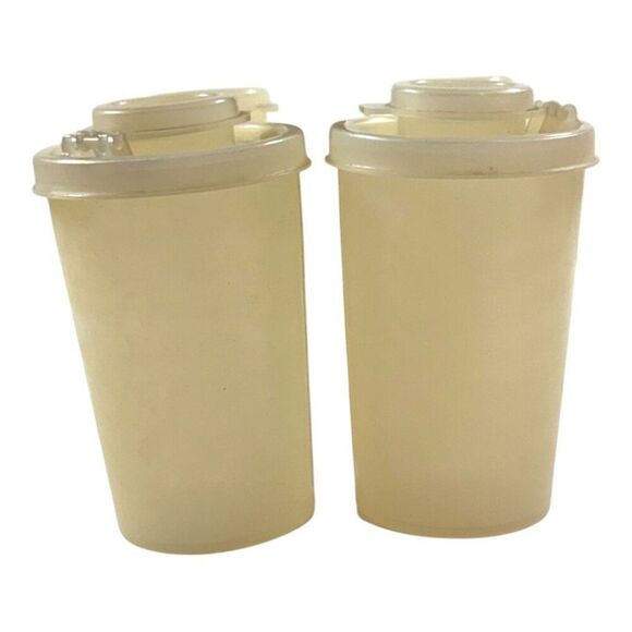 Vtg Salt PeppTupperware Millionaire Line Yellow 6 Oz Shakers Set Of 4 Made In US - Picture 6 of 8